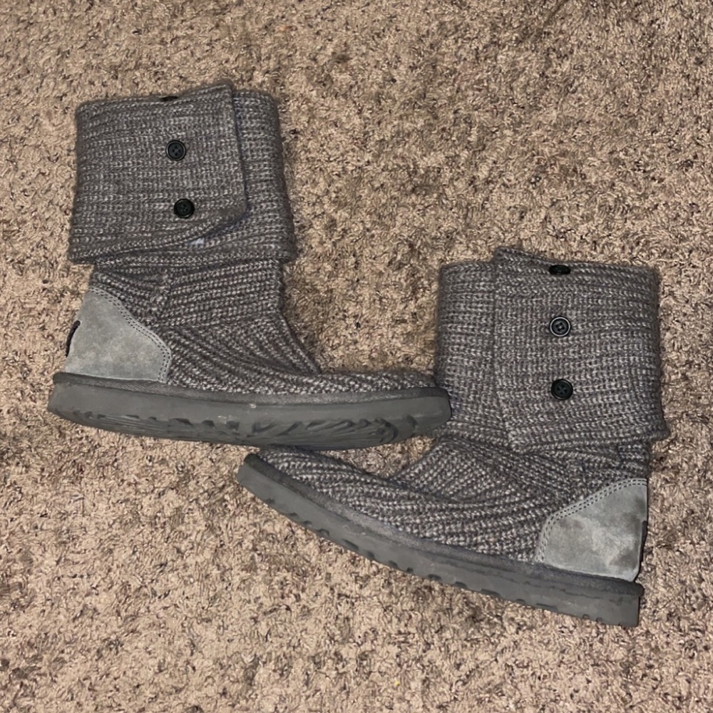 Grey Knit Uggs